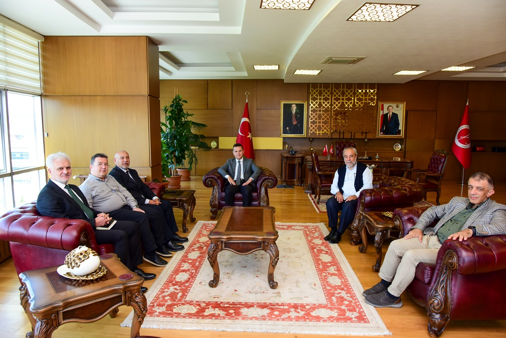 Uluslararası Anadolu Tarım, Gıda, Çevre ve Biyoloji Kongresi Heyetinden Rektörümüze Ziyaret